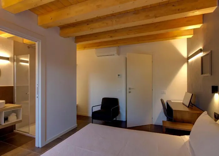 Nuovo Whynot? A فندق مبيت وإفطار 4*